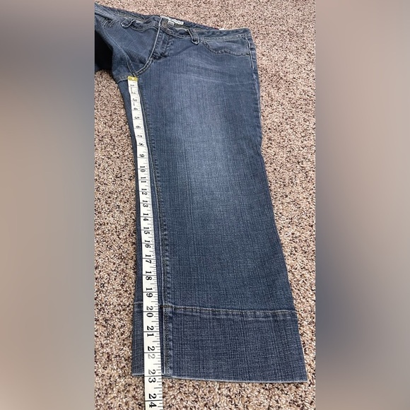 ๐ Tommy Hilfiger Women's Straight Crop Jeans ๐ - Picture 4 of 13